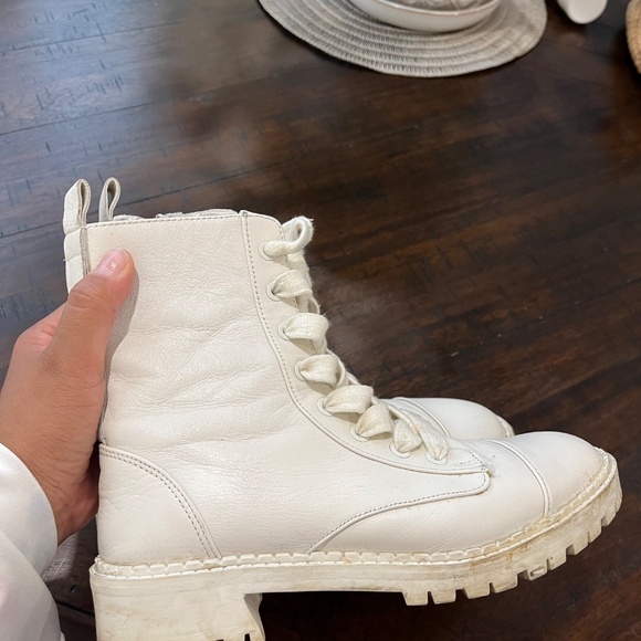 Bershka lace front boots in white - Picture 4 of 9